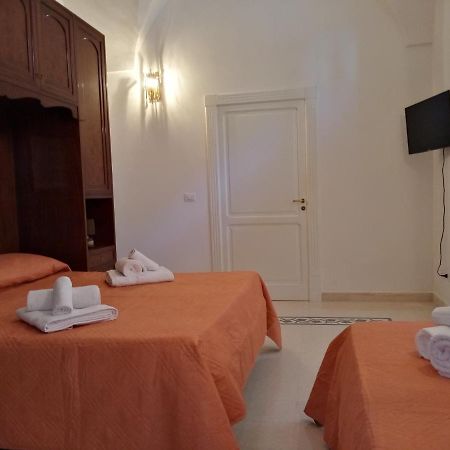 レッチェ Dimora Storica Le Perle Bed & Breakfast エクステリア 写真