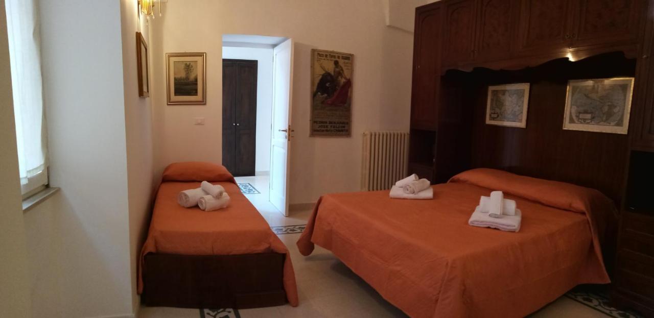 レッチェ Dimora Storica Le Perle Bed & Breakfast エクステリア 写真