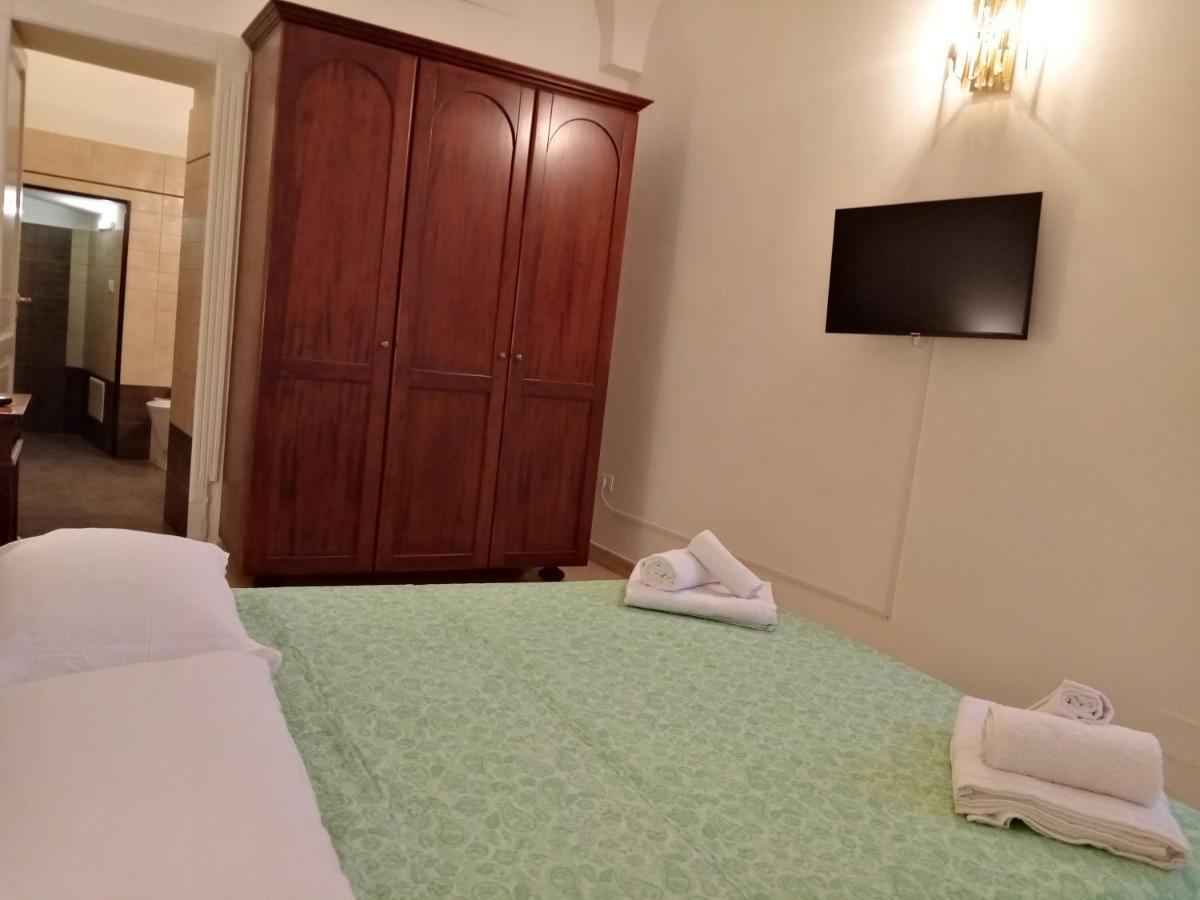 レッチェ Dimora Storica Le Perle Bed & Breakfast エクステリア 写真