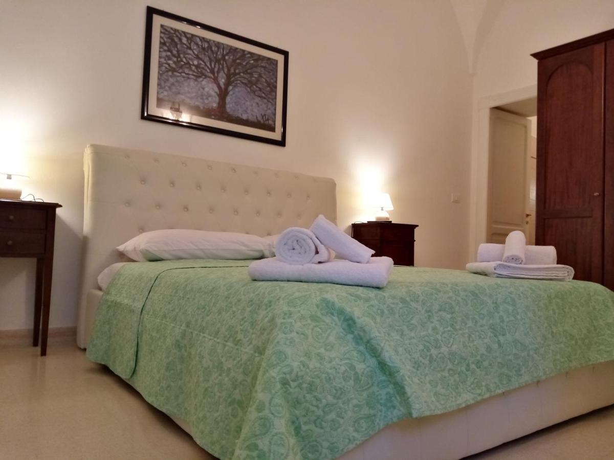 レッチェ Dimora Storica Le Perle Bed & Breakfast エクステリア 写真